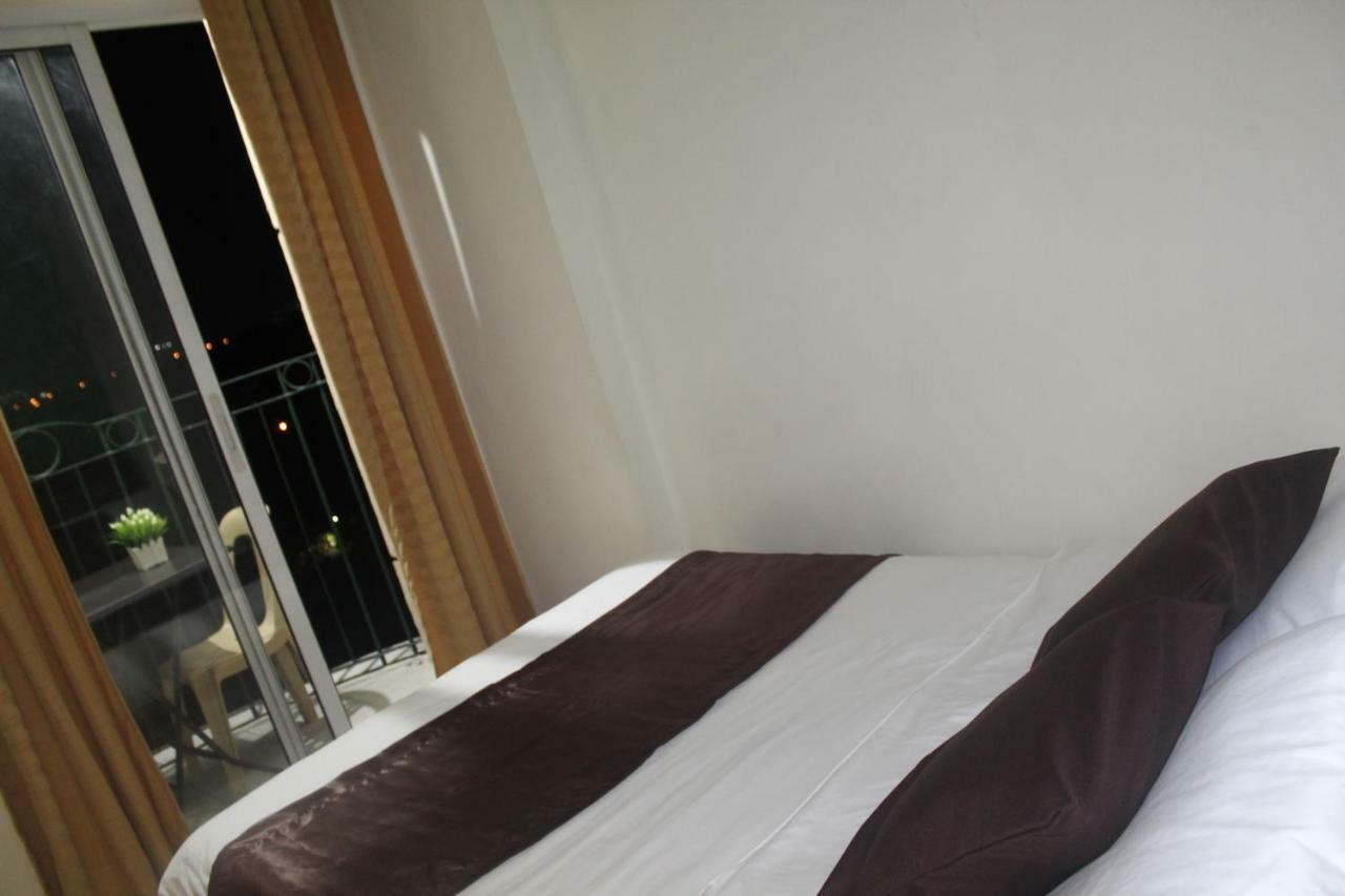 Chateau Elysee A3 Near Airport Wifi Kitchen Paranaque City Extérieur photo